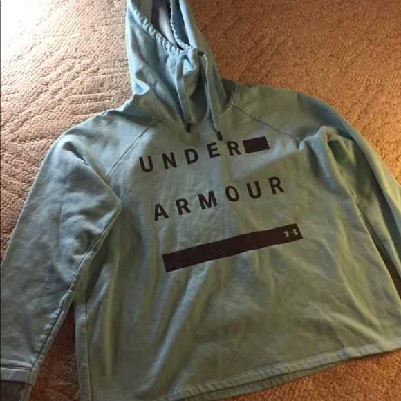 Under Armour hoodie size Large, loose - Picture 4 of 6